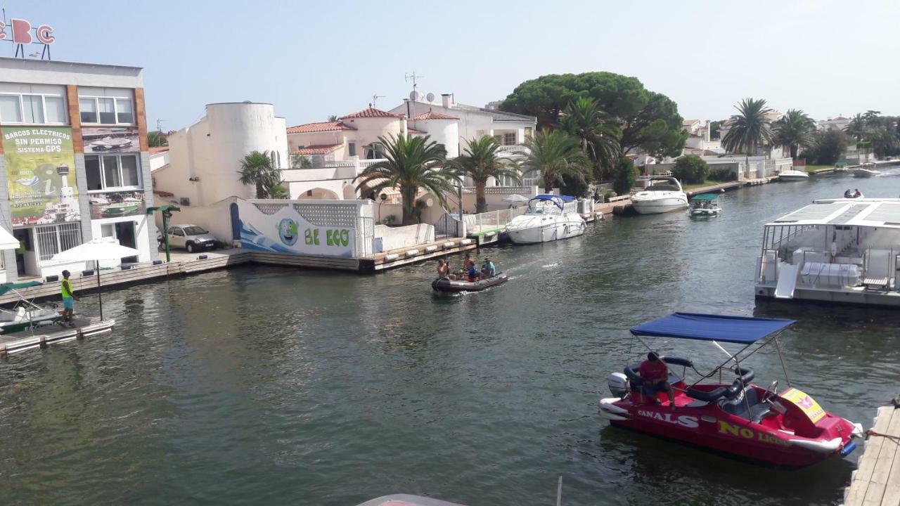 Villa Promenade Terrace Empuriabrava Exterior photo